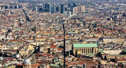 napoli-centro-storico.jpg napoli
