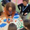 Francesca Lecce Claudia Trotta durante il gioco della catena alimentare