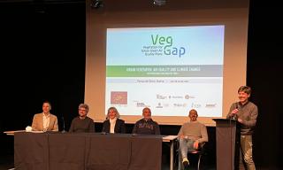 Panel di speakers all'evento di Madrid